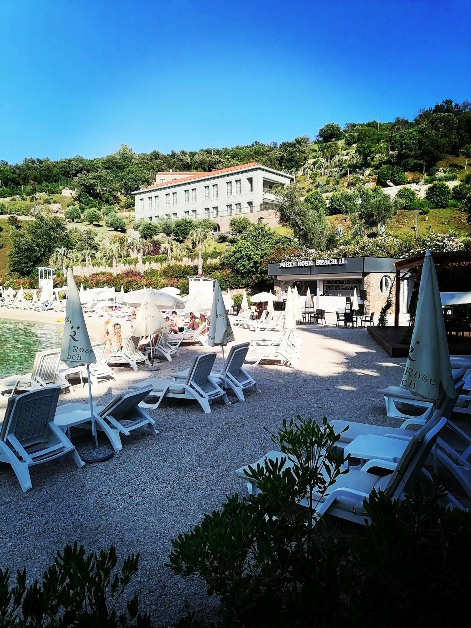 Вилла Glamping Peninsula Lustica Rose Тиват Экстерьер фото